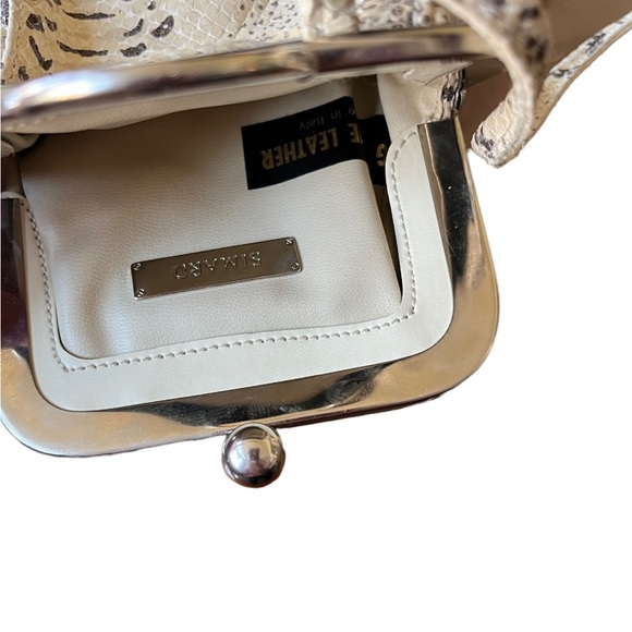 Simard Leather Shoulder Coin Purse - Picture 8 of 8